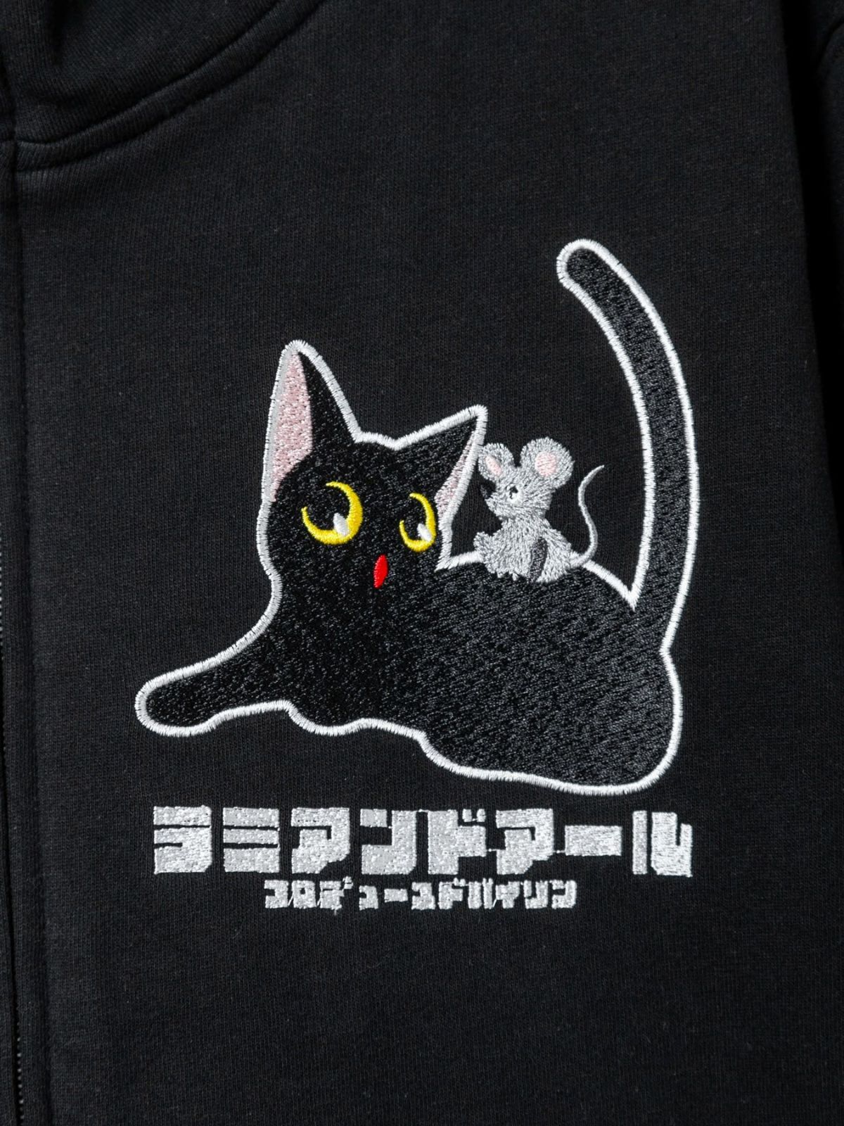 【LiN】“アートなLamy&Earl”刺入りZIPパーカー