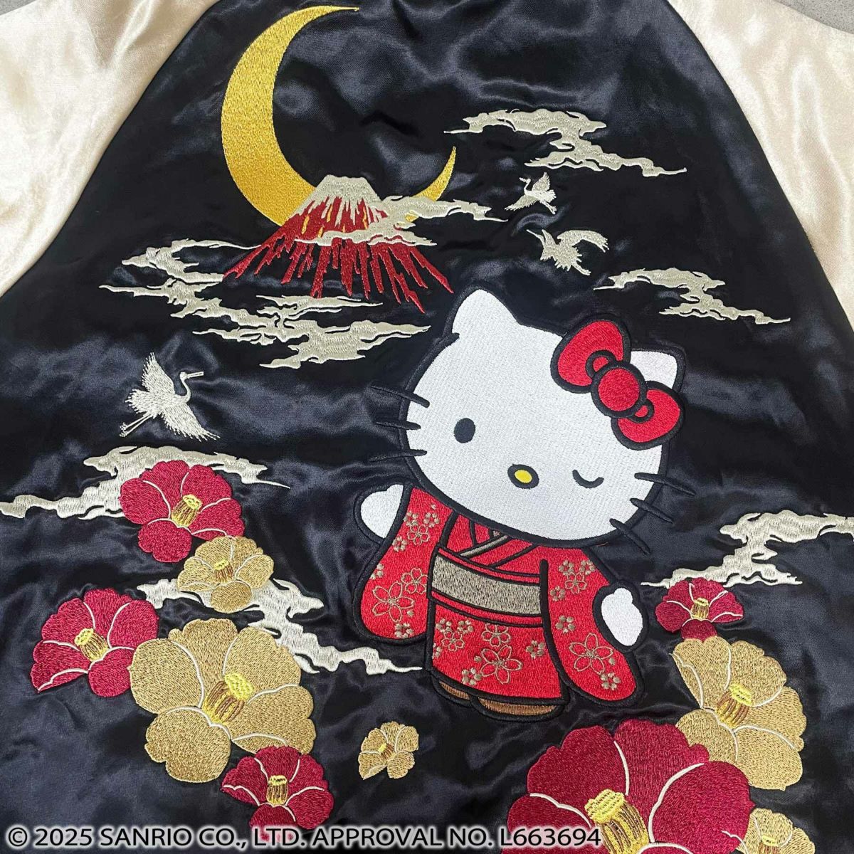 【絡繰魂×HELLO KITTY】“NIPPON RETORO”総刺繍リバーシブルスカジャン
