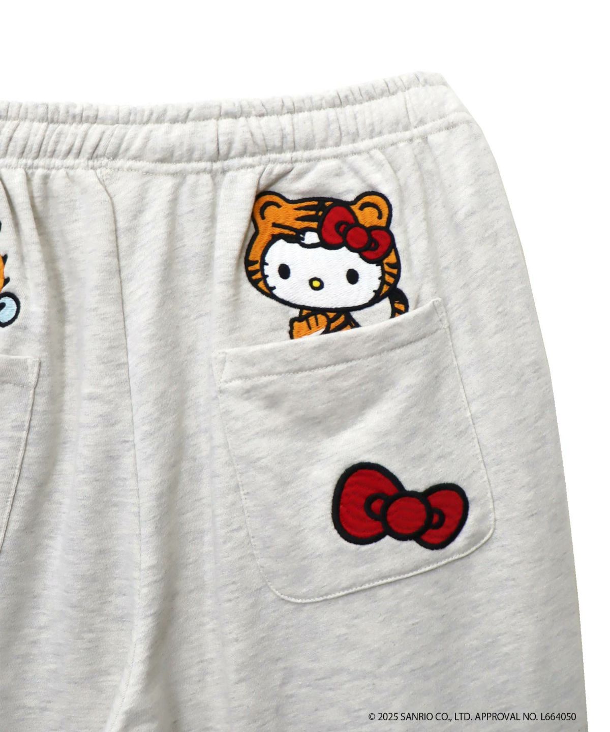 【Hello Kitty×PANDIESTA JAPAN】“なりきり龍虎”刺繍入りスウェットパンツ