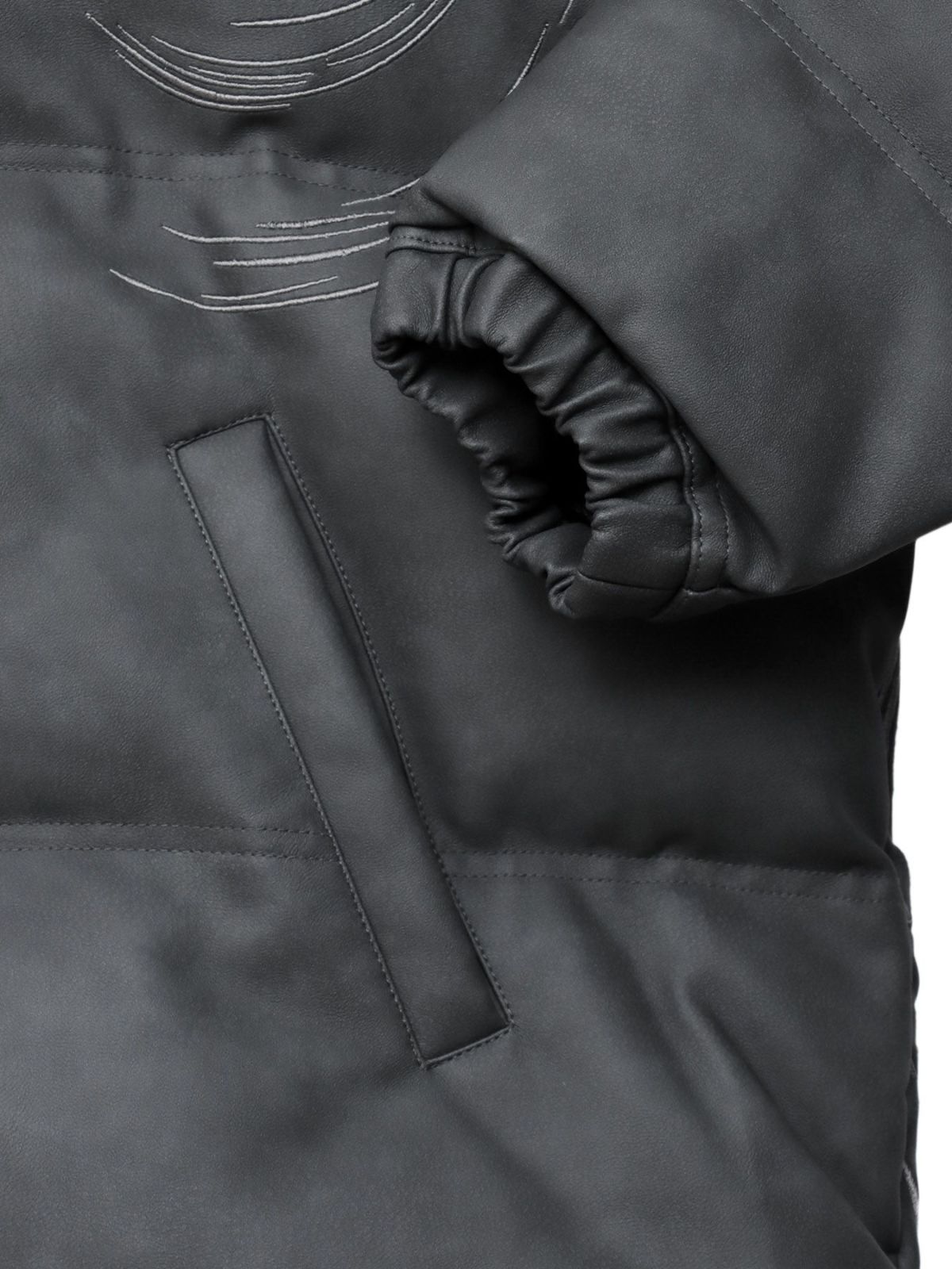  【絡繰魂・粋】“龍神降臨”総刺繍フェイクレザー中綿ブルゾン