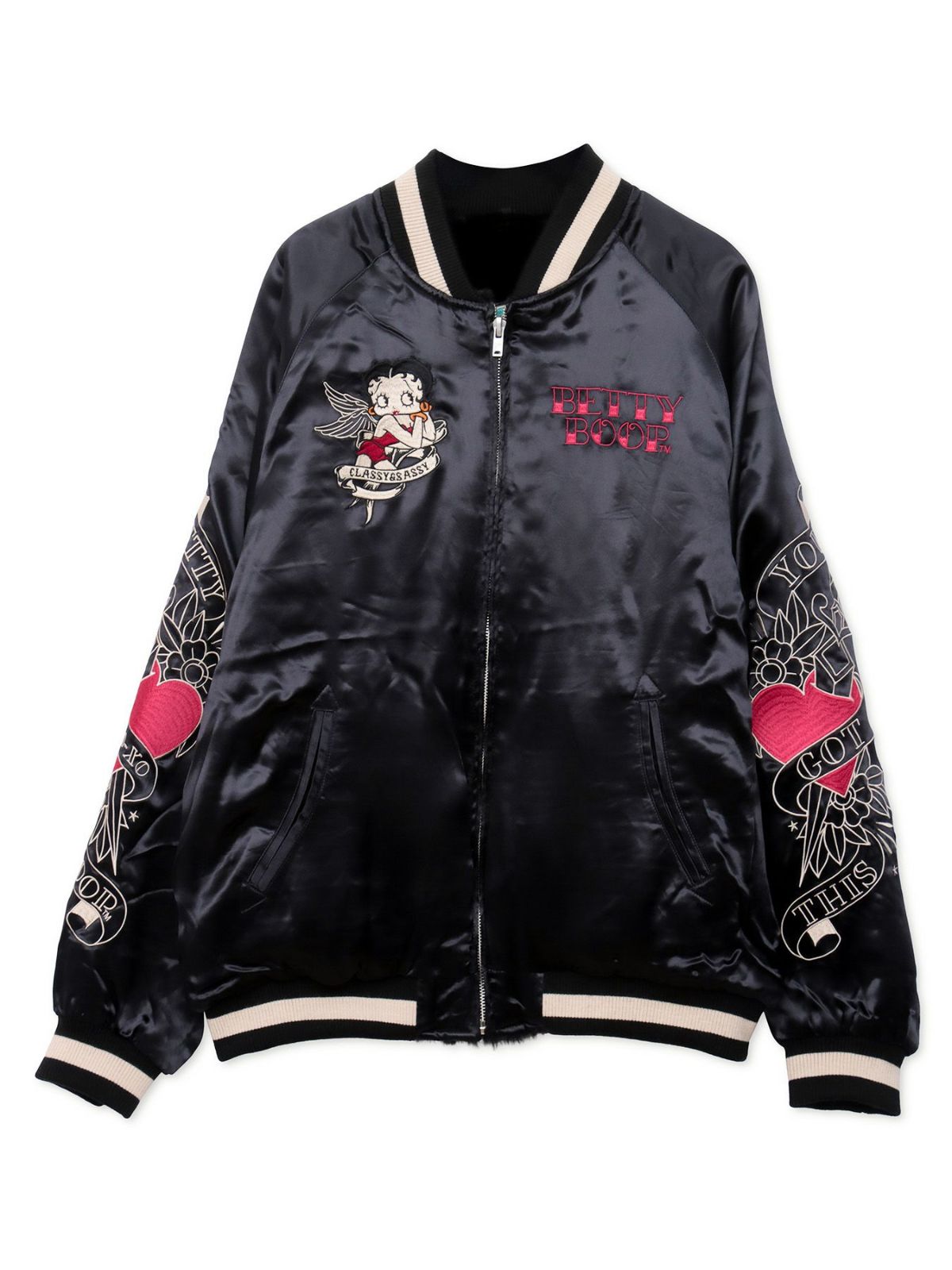 【BETTY BOOP】“黒猫&白猫ベイビーベティ”刺繍入りリバーシブルファースカジャン〔別注〕