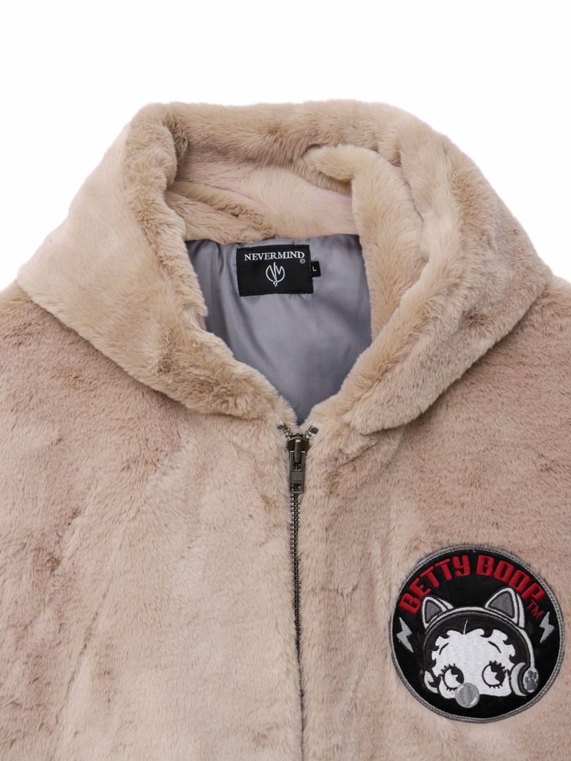 【BETTY BOOP】“TOXIC BETTY”刺繍入りファーパーカー〔別注〕
