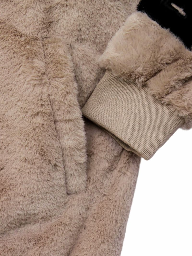 【BETTY BOOP】“TOXIC BETTY”刺繍入りファーパーカー〔別注〕