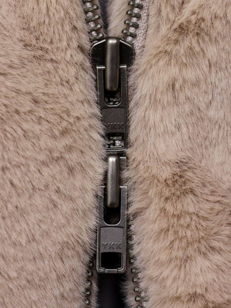 【BETTY BOOP】“TOXIC BETTY”刺繍入りファーパーカー〔別注〕