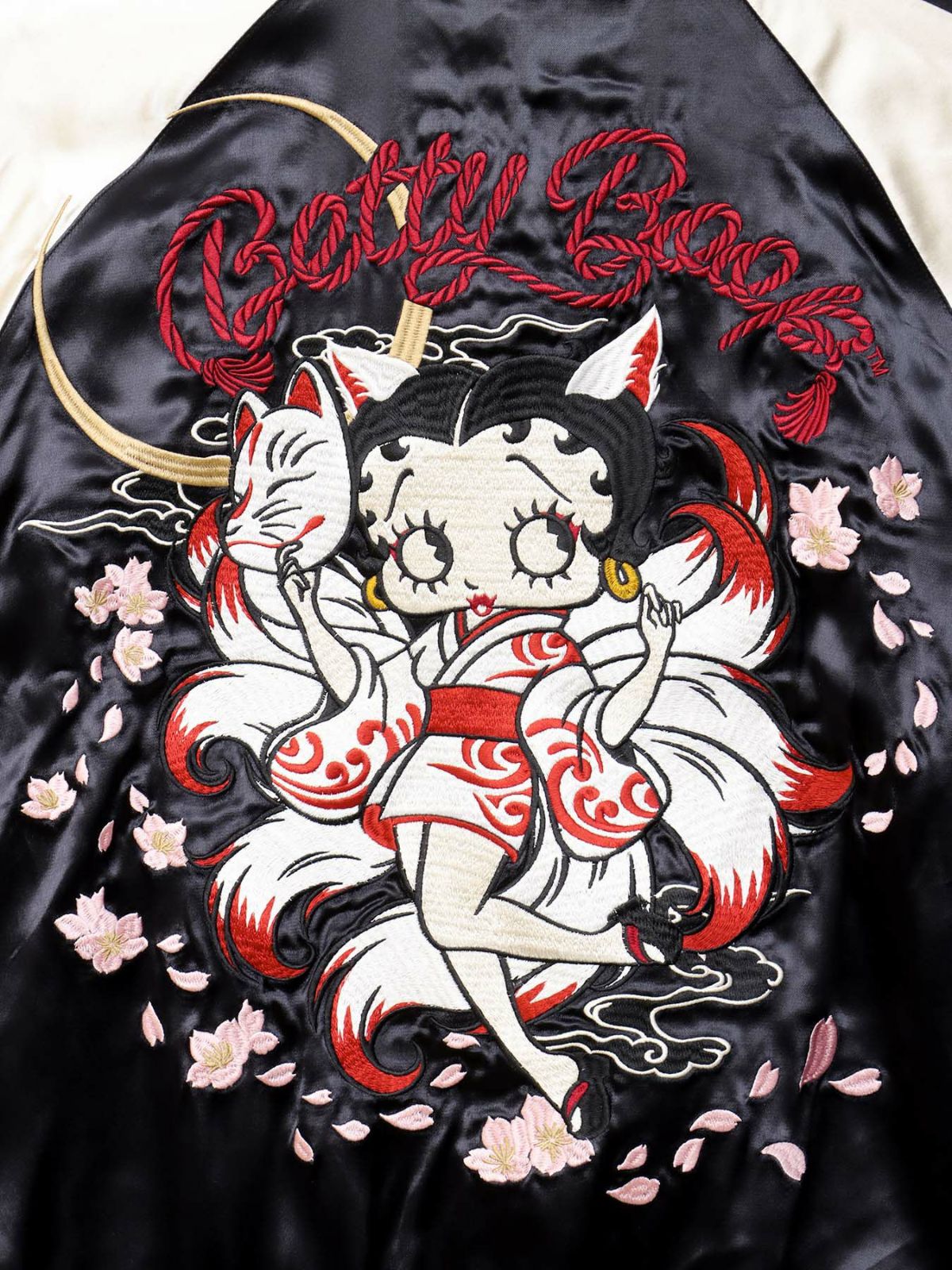 【BETTY BOOP】“九尾ベティ”総刺リバーシブルスカジャン