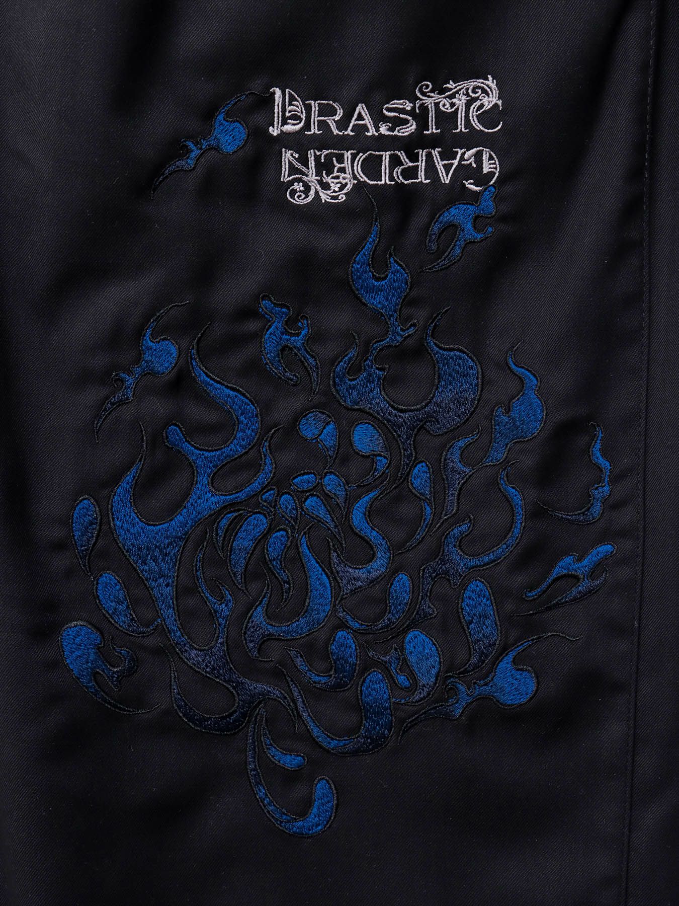 【DRASTIC GARDEN】“火炎ノ菊”総刺繍ワイドパンツ