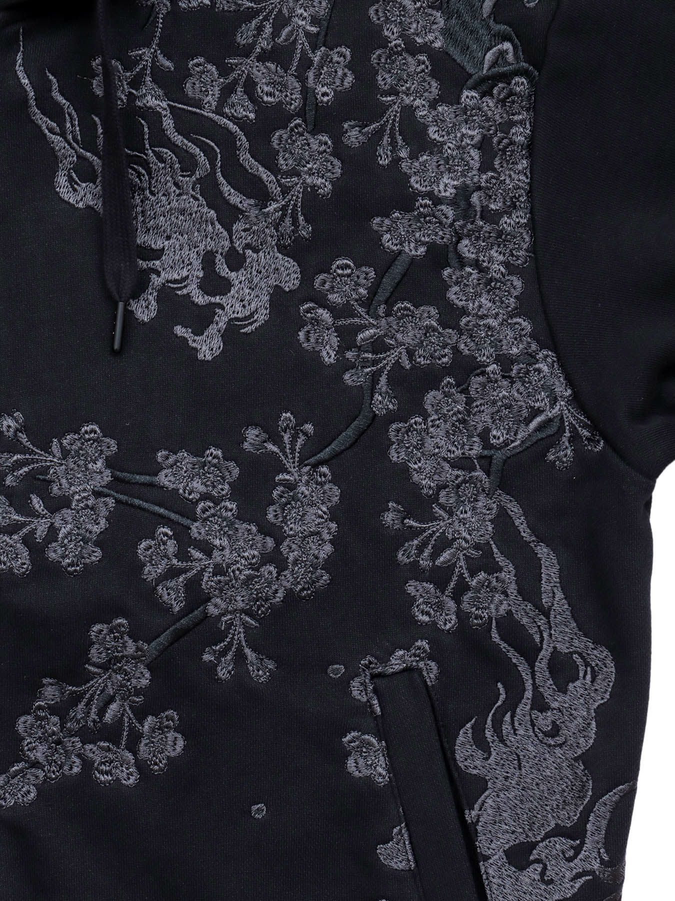 【絡繰魂・漆】“黒 猫又”総刺繍ZIPパーカー