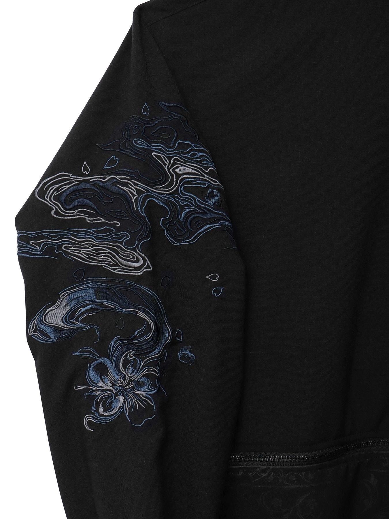 ＜春の予約会＞【DRASTIC GARDEN】“煙ノ桜”刺繡入り変形シャツ